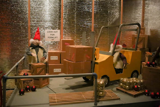 santas-workshop-9