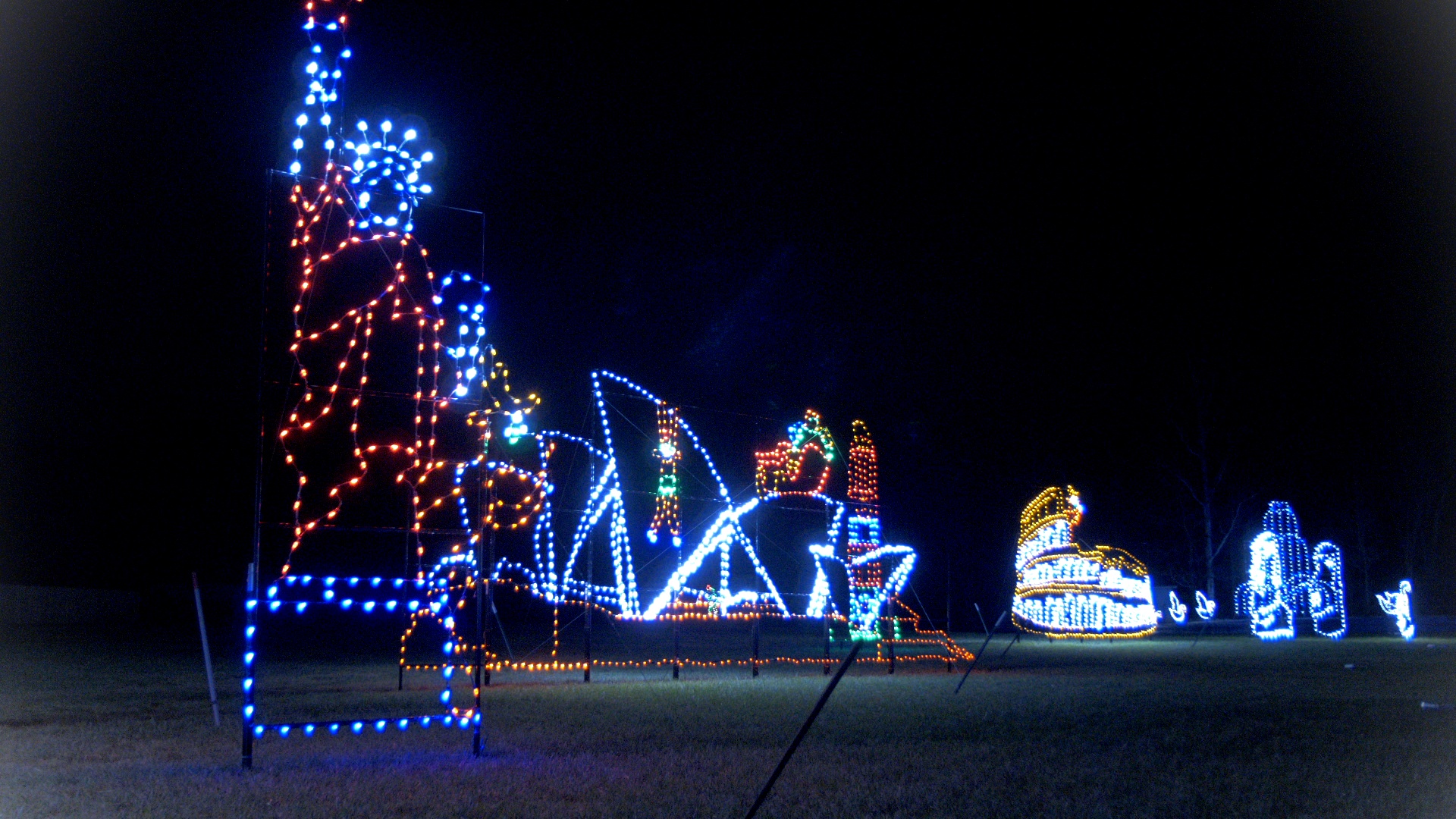 Drive Thru Holiday Lights in Cincinnati