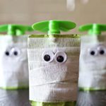 Halloween_ Mummy Apple Sauce Snack Idea – See Vanessa Craft (1)