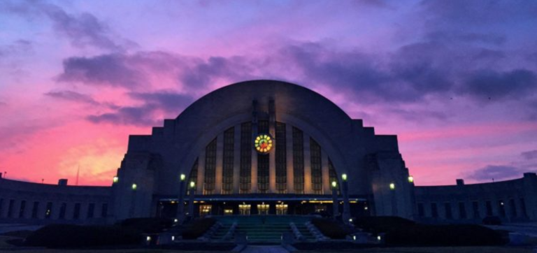 Local Holiday Shopping Guide | Cincinnati Shop local this season!