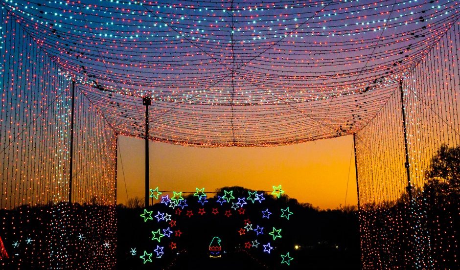 Drive Thru Holiday Lights in Cincinnati