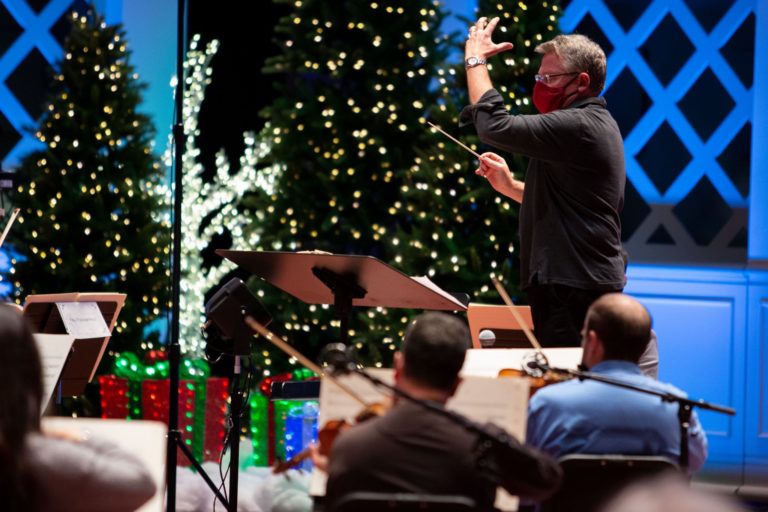 Get Festive with Holiday Pops at Music Hall!