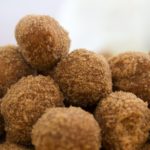 Cinnamon sugar pumpkin donut holes (1)