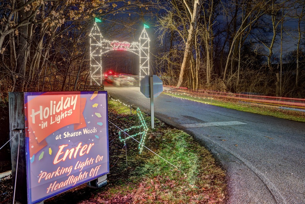Drive Thru Holiday Lights in Cincinnati