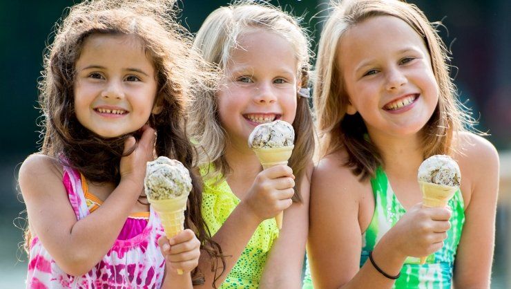 girls ice cream