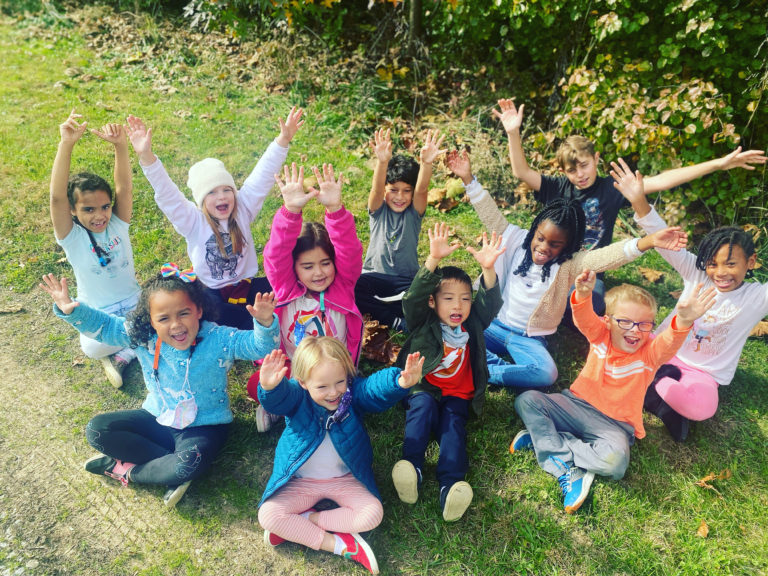 central montessori kids