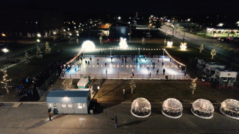 Holiday Whopla: The Holiday Spirit Shines Bright In Middletown