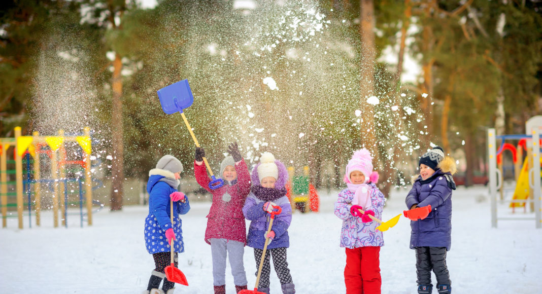 Snowed In Play Guide - Cincinnati Family Magazine