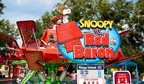 planet snoopy red baron