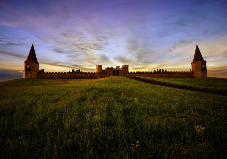 9 Worth-the-Drive Castles near Cincinnati