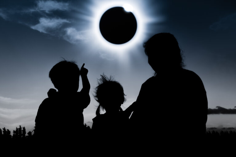 Ultimate Guide to the Total Solar Eclipse