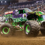 Spotlight-Grave_Digger