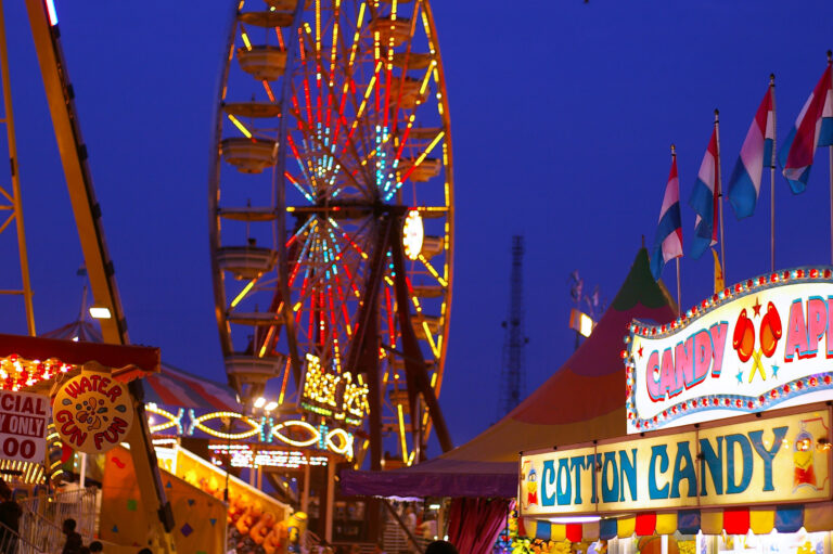 Ohio Festivals Worth the Drive Popular small-town Ohio festivals that are worth traveling for. 