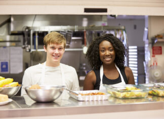 Local Volunteer Opportunities for Tweens and Teens