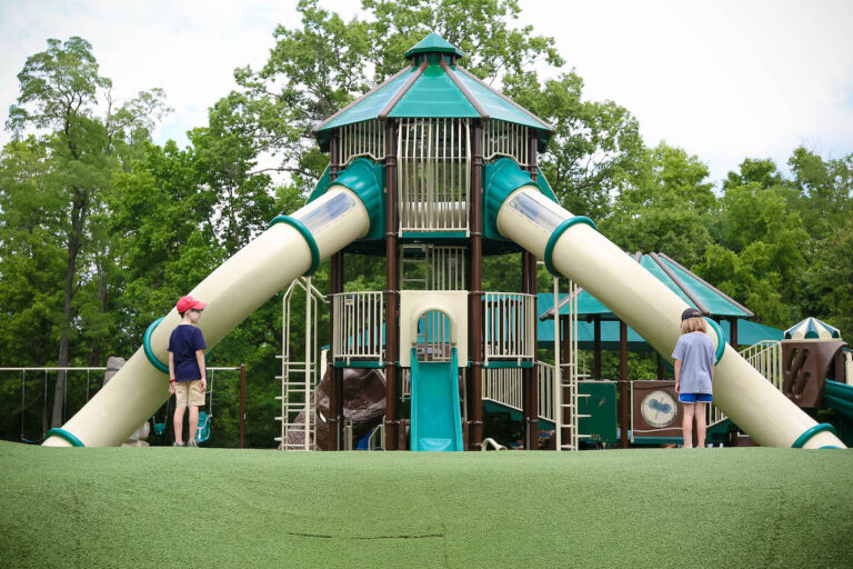 20+ Mud Free Playgrounds around Cincinnati