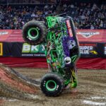 Spotlight – Grave Digger Nose Wheelie