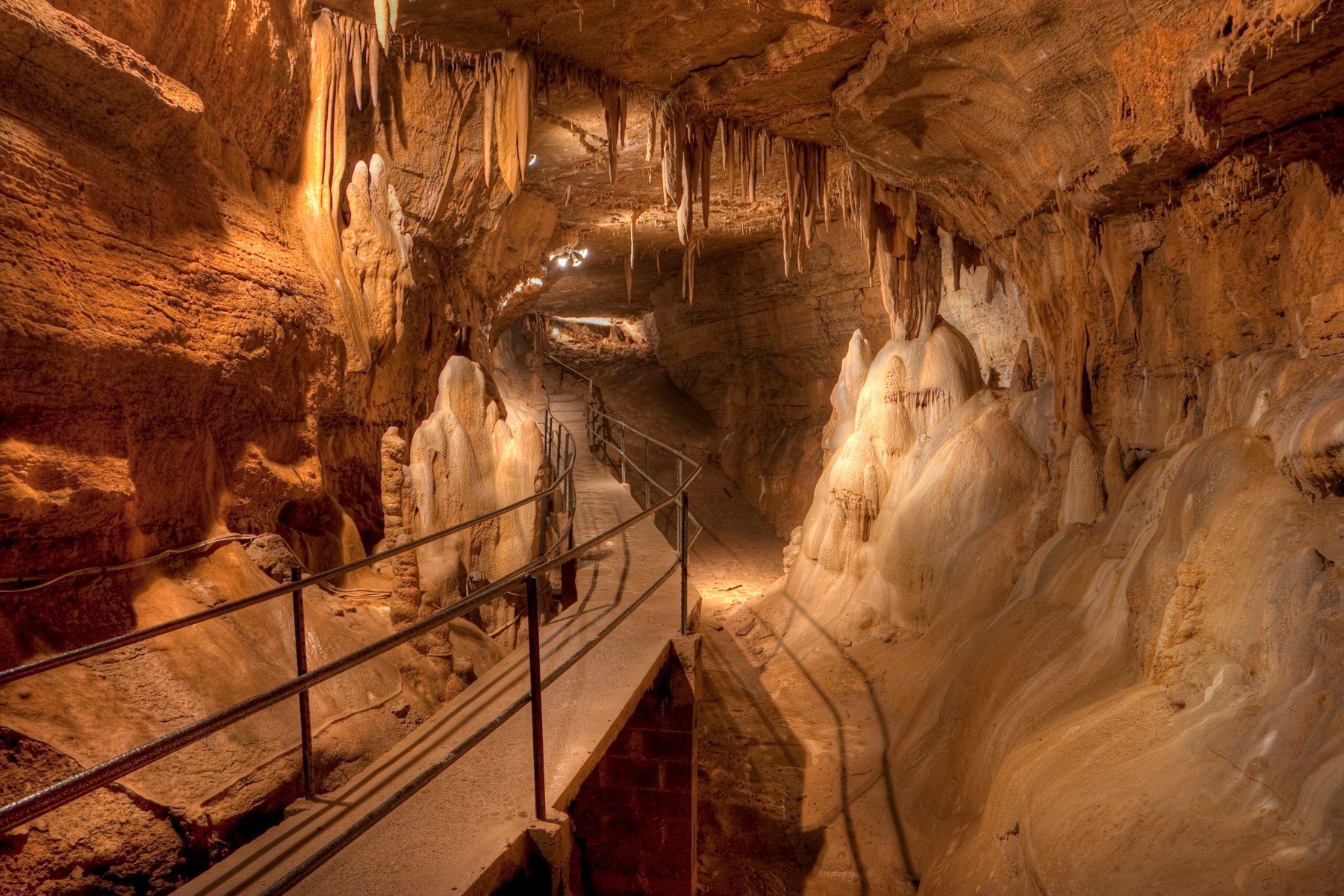 seneca-caverns-inside seneca-caverns-inside