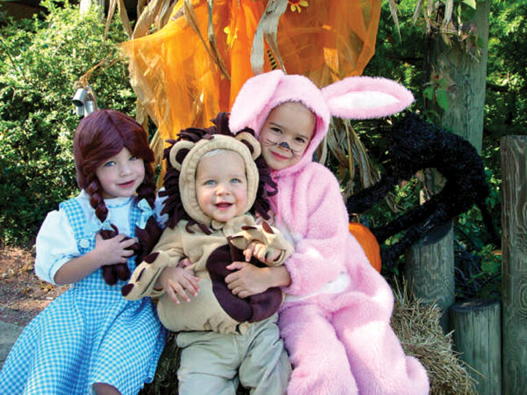 Cincinnati Zoo’s HallZOOween