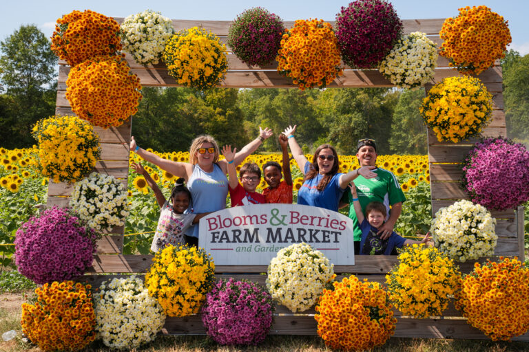 Fall on the Farm Returns to Blooms & Berries with New Food, New Fun, and Fan Favorites!